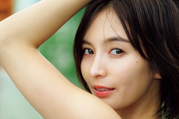 元CanCamモデル・ほのか、4年ぶりグラビアでスレンダーボディ開放 画像