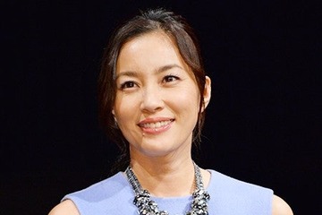 瀬戸朝香「人生初」ヘアカラーで大胆イメチェン「別人級」「初めてなの意外」の声 画像