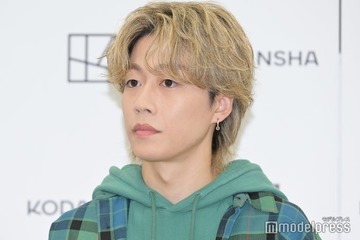 コムドットゆうた、母たちとの韓国旅行ショットに「素敵な親孝行」「憧れる」と反響 画像