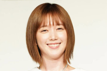 本田翼、美脚を大胆に見せたメンズ×ウィメンズコーデに絶賛の声「国宝級の美しさ」「スタイル良すぎ」 画像