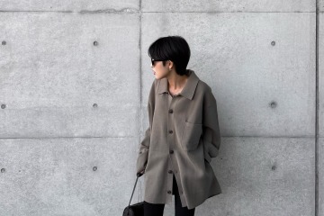 【ユニクロ】のメンズカーデが主役。オーバーサイズで作る洗練ハンサムスタイル【40代の毎日コーデ】 画像