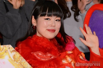 元ブルゾンちえみ“別人級”近影ショットに驚きの声「一瞬誰かと」「髪色も変わっててびっくり」 画像