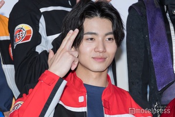 「ブンブンジャー」井内悠陽、ヘアカット後の新ビジュが話題「さらに小顔が際立ってる」「爽やかすぎて直視できない」 画像