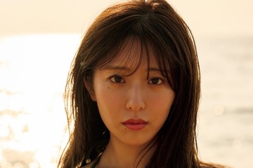 白戸ゆめの、“女子アナ界No.1”美スタイル輝く「週刊FLASH」表紙登場 画像
