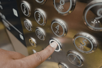 イギリスで…「1階で待ち合わせ」と言ったら→まさかの“階数の数え方”に「驚いた」 画像