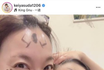 保田圭、8歳息子と『呪術廻戦』キャラになりきり！「親子で仲良し」「楽しそう」の声 画像