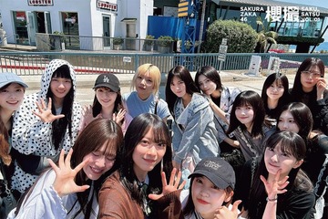 櫻坂46、写真集「櫻撮」“24時間限定”特典ポスター解禁 LA集合写真・プリクラ風ショットも 画像