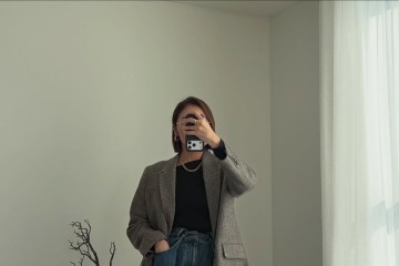 チェック柄ジャケットを味方に。インナーで遊び心を添えた大人のデニム着こなし【40代の毎日コーデ】 画像