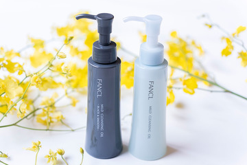 「どこまで進化するの……」洗浄成分の肌への影響に着目した驚きのリニューアル。8代目ファンケル・マイクレの「新視点」 画像