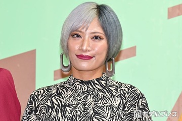 ぱーてぃーちゃん・信子、黒髪マッシュボブで雰囲気ガラリ「別人すぎて衝撃」「丸っこくて可愛い」の声 画像