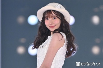 渡辺美優紀、美ウエスト＆美脚際立つオールホワイトコーデ 笑顔にキュン【関コレ2026S/S】 画像