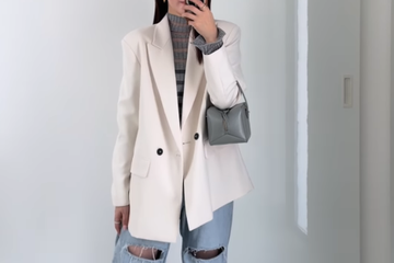 ZARAのオーバーサイズ白ジャケットが主役。×ワイドデニムで作るこなれ感ある春の着こなし【40代の毎日コーデ】 画像