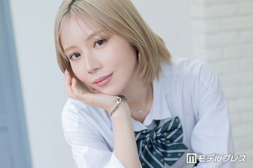 くれまぐ・エア、デニムミニスカ＆ブーツで圧巻美脚「スタイルレベチ」「クールで憧れる」と反響 画像