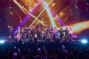 【EXILE東京ドーム公演レポ】「歴史が再び動こうとしてます」オリメン3人の圧巻パフォーマンス・B’z松本孝弘と初の生コラボ…白熱のステージ 画像