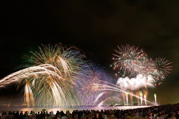 千葉で「幕張ビーチ花火フェスタ2026」約24,000発打ち上げで真夏の夜空染める 画像