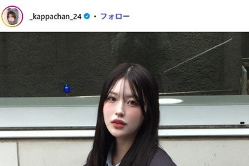 美人インフルエンサー、赤髪に電撃イメチェン 宮古島でのショーパン姿に反響「スタイル抜群」「何でも似合う」 画像