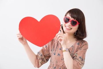 「ケバいオバサン」よりみっともない!?　男性がドン引きする40代女性のキャラとは（前編） 画像