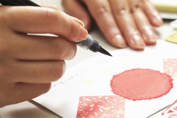 月１回の習い事で、49歳パート主婦の「幸福度」が劇的変化！加速する友人たちの年賀状じまい。あえて「逆行して始めた」こと 画像