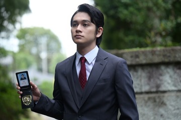 北村匠海や原嘉孝など、シェルターの女性たちに関わる人物も…吉岡里帆＆奈緒『シャドウワーク』緊迫の場面写真解禁 画像