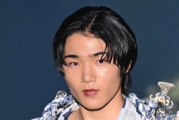寺田心、暗めリップでクールな雰囲気 チェッカー柄セットアップで存在感放つ【TGC新潟2026】 画像