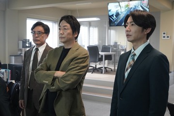 【大追跡 Season2 第1話】伊垣（大森南朋）＆名波（相葉雅紀）、連続殺人の共通点に迫る 最先端デジタル捜査が暴く衝撃の真相とは 画像