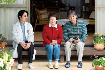 櫻井翔、夫婦に寄り添う認知症専門医役 大竹しのぶ＆三浦友和W主演で「ぼけ日和」実写化 画像
