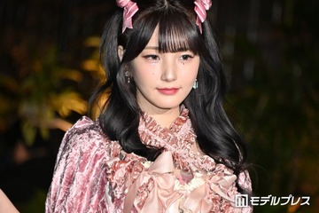 登録者数140万超美人YouTuber、色白美腕際立つノースリシャツコーデに絶賛の声「誰もが振り返る可愛さ」「透明感レベチ」と反響 画像