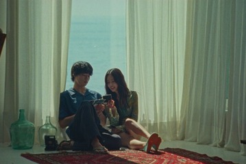 BLACKPINKジェニー、新曲「Less Than A Lover」MVの舞台がAirbnbで“3泊限定”宿泊可能に 画像