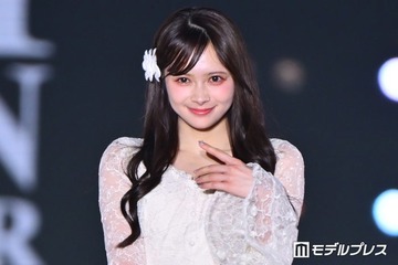 “顔面重要文化財”AKB48センター伊藤百花、流し前髪×シースルーミニワンピで雰囲気ガラリ【関コレ2026A/W】 画像