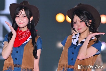 ≒JOY市原愛弓＆山田杏佳、カウガール風のミニ丈衣装着こなし「新鮮で可愛すぎ」「双子みたい」と反響続々 【関コレ2026A/W】 画像