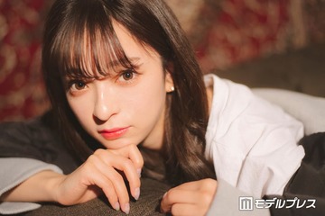 新婚のヘラヘラ三銃士さおりん、美ボディ際立つ水着ショット披露に「エグいほど可愛い」「透明感半端ない」の声 画像