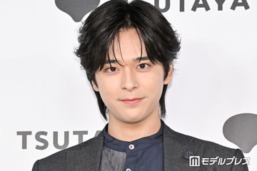 2.5次元「刀剣乱舞」で話題の大友至恩、憧れの俳優明かす「何、この表情変化？ってなって」【大友至恩1st写真集 FOCUS】 画像