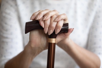 子宮筋腫を全摘した直後から、つらい更年期が始まった。ついに「うつ」と診断された、７年めの焦燥【100人の更年期・2026夏のベストセレクション】 画像