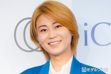 氷川きよし「1人だと迷子になる」満員の山手線車内でのプラベショット公開「変装してなくてビックリ」「オーラ隠しきれてない」 画像