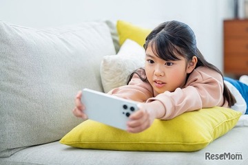 中学生の52.5％「スマホ中毒」自覚…気付いたら1時間以上 画像