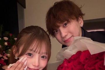 カップルYouTuber・つーさんとゆっぴ、婚約発表 出会いは小学生・高校で破局→復縁5年記念日にプロポーズ 画像