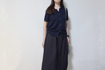 ダークトーンで整える。好バランスな秋のシックカジュアル【40代の毎日コーデ】 画像
