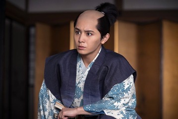 【豊臣兄弟！ 第36話】秀吉、四国攻めの総大将に秀長を指名 画像