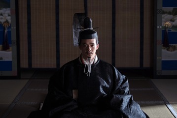 「戦は好きか嫌いかでするもんじゃあない」長宗我部元親（磯部寛之）の葛藤が胸に刺さる。そして、秀吉（池松壮亮）が前代未聞の関白就任へ【NHK大河『豊臣兄弟！』36話】 画像