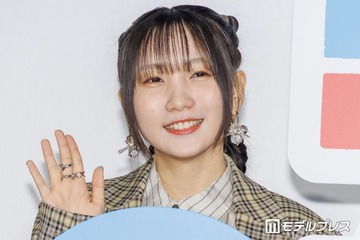 幾田りら、美脚チラリのイベントオフショット公開「何でも着こなせてすごい」「めちゃくちゃオシャレ」の声 画像