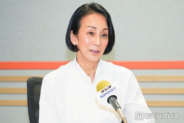 中村江里子アナ「家族3人でのパリ生活スタート」夫＆次女の手つなぎショット公開「映画のワンシーンそのもの」「2人ともスタイル抜群」と反響 画像