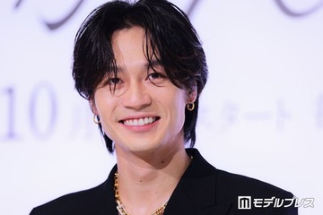 トラジャ松田元太は「セクシーなスイッチを持っている」共演女優が撮影時の印象明かす【はだかんぼうたち】 画像