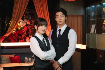 伊藤健太郎、永野芽郁主演「ヒマチの嬢王」で重要人物役 黒服姿の2ショットビジュアルも解禁 画像