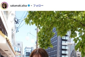 「仮面ライダーガッチャード」坂巻有紗、秋のロンドンで美脚際立つコーデ披露「着こなしマネしたい」「透明感ハンパない」 画像