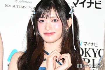 IVEイソ、ミニ丈白ワンピ姿で美脚披露「白ワンピ似合いすぎ」「まるで人形みたい」の声 画像