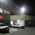 山梨県警大月署＝14日夜