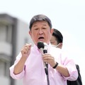 27日、水戸市での街頭演説で支持を訴える自民党の茂木幹事長