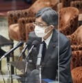 衆院政治倫理・公選法改正特別委で答弁する寺田総務相＝8日午前