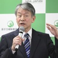 記者会見する原子力規制委の山中伸介委員長＝9日午後、東京都港区