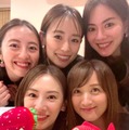 （左上から時計回りに）沢井美優、泉里香、安座間美優、小松彩夏、北川景子／小松彩夏オフィシャルブログより（提供写真）